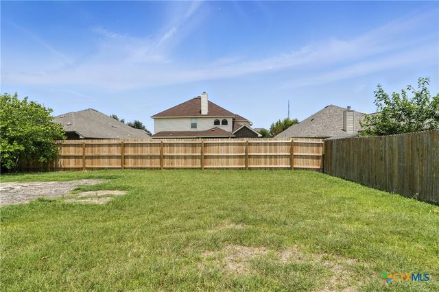 1002 Wallin Farms Cove, Hutto, TX 78634