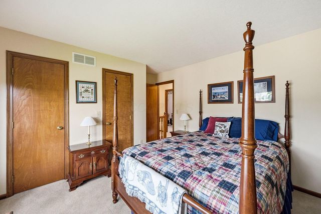 4640 Cutwater Lane, Hilliard, OH 43026