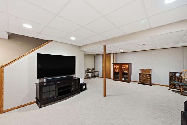 4640 Cutwater Lane, Hilliard, OH 43026
