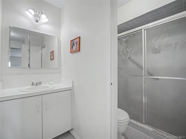 11 Balint 551, Yonkers, NY 10710