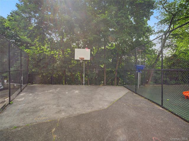 11 Balint 551, Yonkers, NY 10710