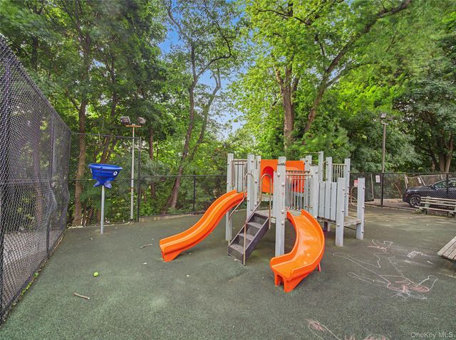 11 Balint 551, Yonkers, NY 10710