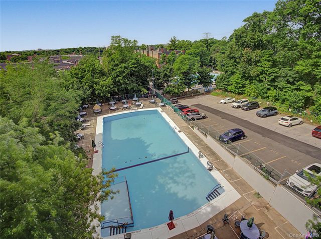 11 Balint 551, Yonkers, NY 10710