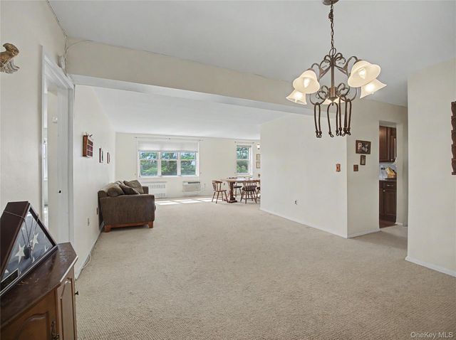 11 Balint 551, Yonkers, NY 10710