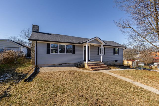 215 Harmon Street, Paris, KY 40361