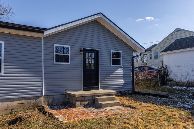 215 Harmon Street, Paris, KY 40361