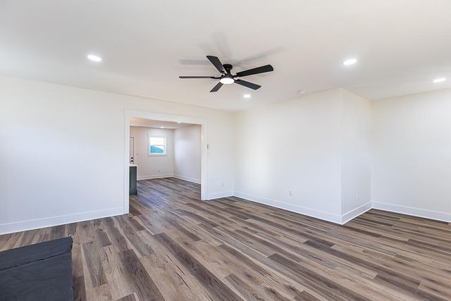 215 Harmon Street, Paris, KY 40361