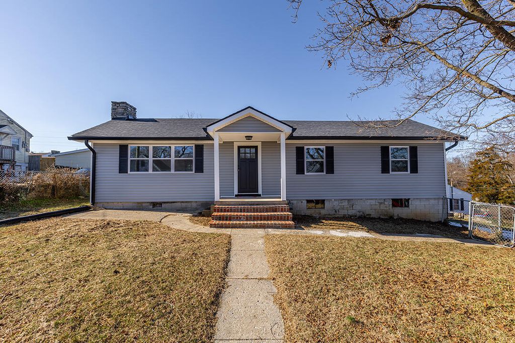 215 Harmon Street, Paris, KY 40361