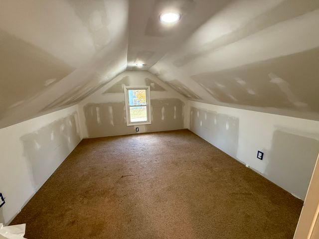 1104 Hemlock Avenue, Dixon, IL 61021