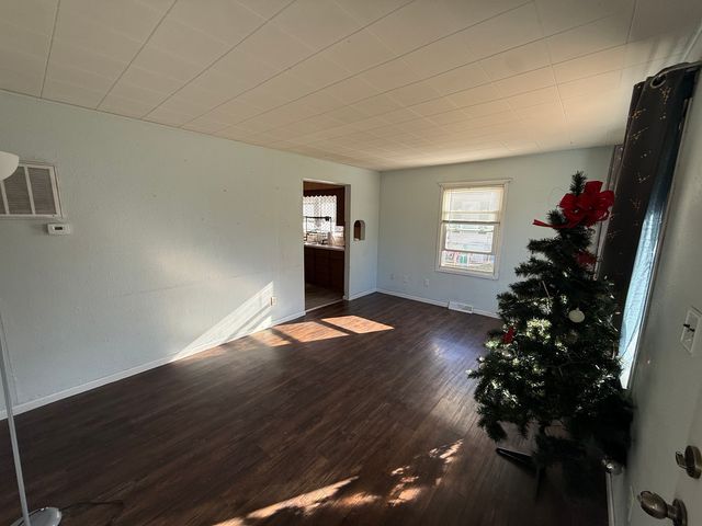 1104 Hemlock Avenue, Dixon, IL 61021