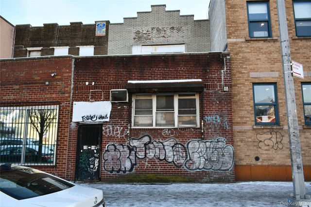 150-16 Hillside Avenue, Jamaica, NY 11432