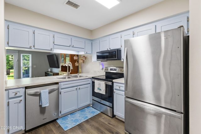 1036 W 11th Court, Panama City, FL 32401