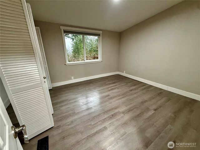 1040 NE Larson Boulevard, Belfair, WA 98528