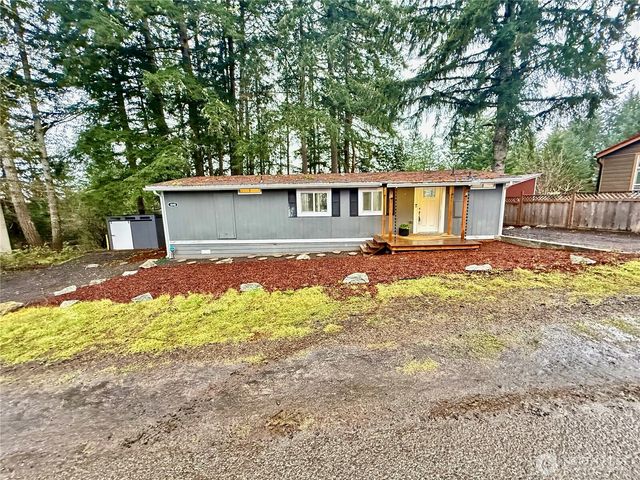 1040 NE Larson Boulevard, Belfair, WA 98528