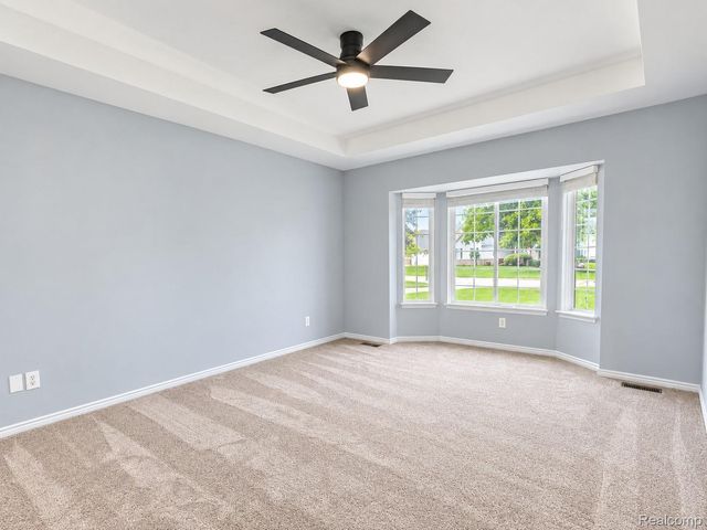 221 Maplewood Drive, Brandon Charter Township, MI 48348