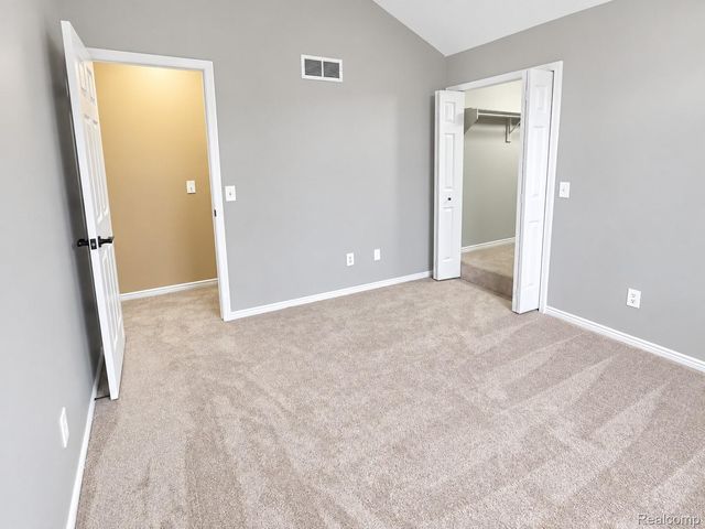 221 Maplewood Drive, Brandon Charter Township, MI 48348