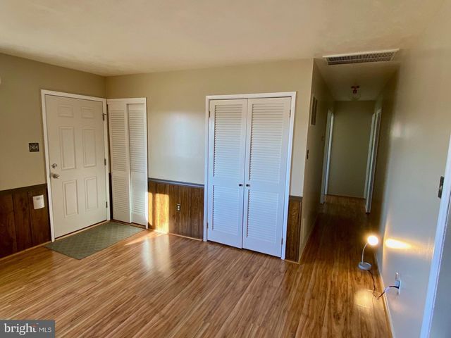 377 JUNIPER LN, Hanover, PA 17331