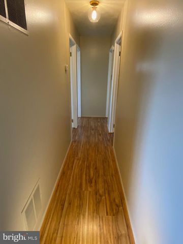 377 JUNIPER LN, Hanover, PA 17331