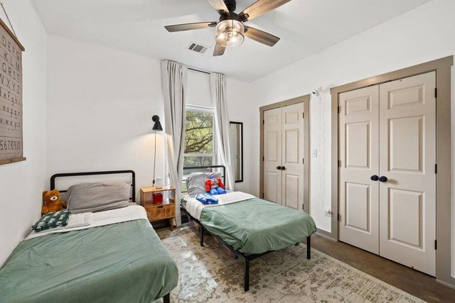 206 Cargill DR, Spicewood, TX 78669