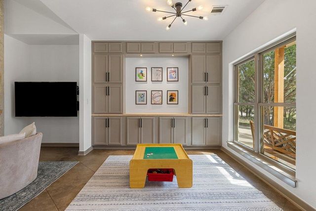 206 Cargill DR, Spicewood, TX 78669