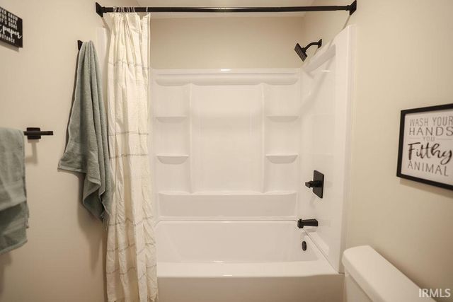 2940 S Chippewa Lane, Muncie, IN 47302