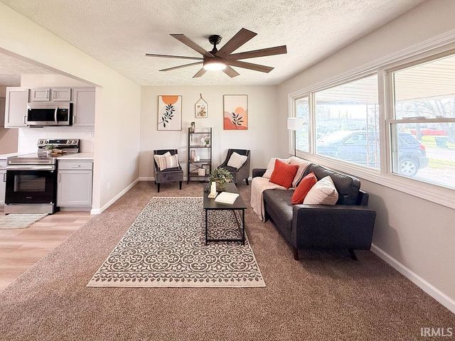 2940 S Chippewa Lane, Muncie, IN 47302