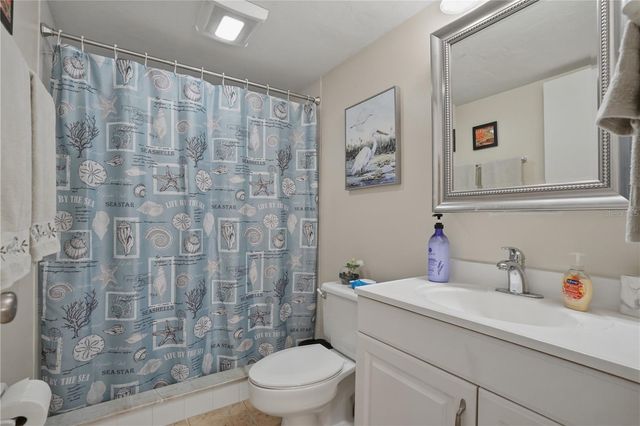 8565 CHARTER CLUB CIRCLE 6, Fort Myers, FL 33919