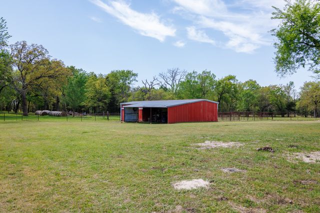 411 County Road 4313, Ben Wheeler, TX 75754