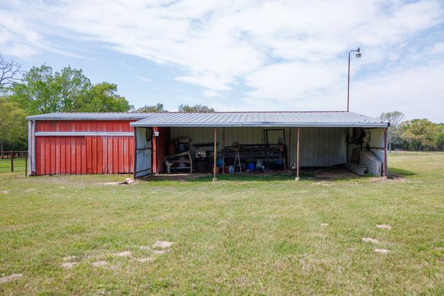 411 County Road 4313, Ben Wheeler, TX 75754