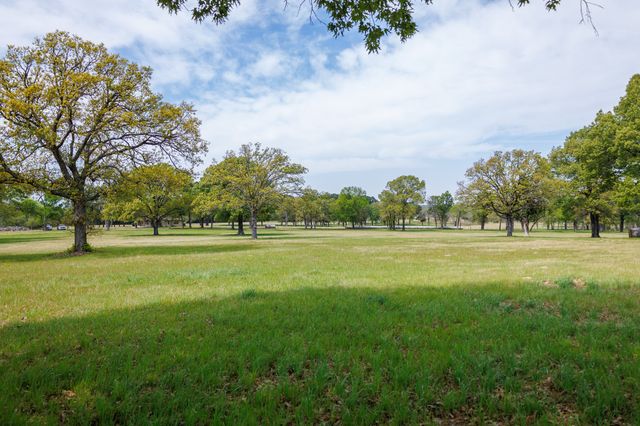 411 County Road 4313, Ben Wheeler, TX 75754
