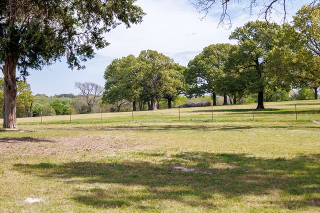 411 County Road 4313, Ben Wheeler, TX 75754