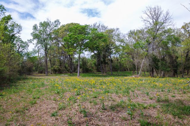 411 County Road 4313, Ben Wheeler, TX 75754