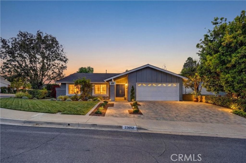 23652 Amalia Place, Mission Viejo, CA 92691