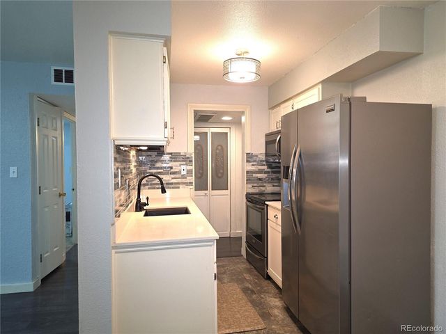 7755 E Quincy Avenue 103, Denver, CO 80237