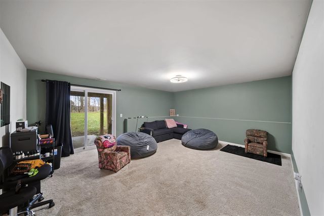 159 St Clair Circle, Brooklyn, MI 49230