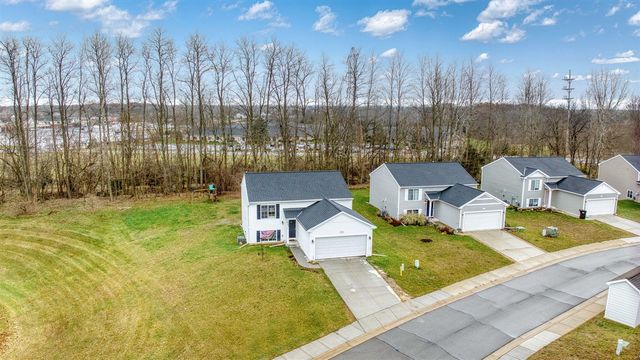 159 St Clair Circle, Brooklyn, MI 49230