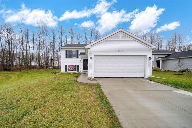 159 St Clair Circle, Brooklyn, MI 49230