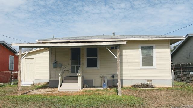 134 FERNLEAF AVE, San Antonio, TX 78211