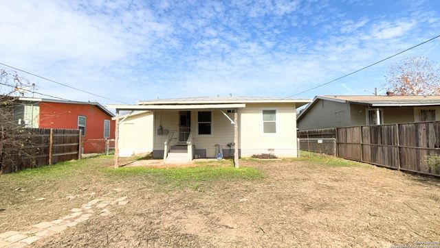 134 FERNLEAF AVE, San Antonio, TX 78211