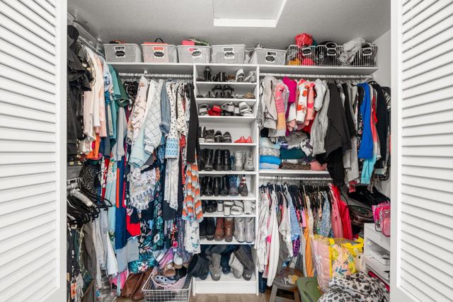 4773 Courtland Ln, Carmichael, CA 95608