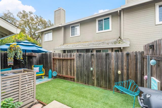 4773 Courtland Ln, Carmichael, CA 95608