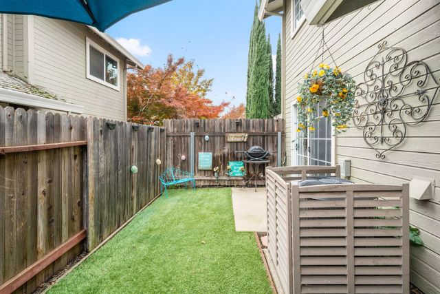 4773 Courtland Ln, Carmichael, CA 95608