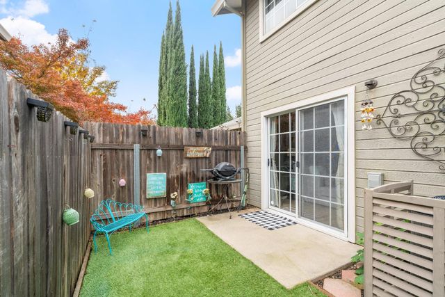 4773 Courtland Ln, Carmichael, CA 95608