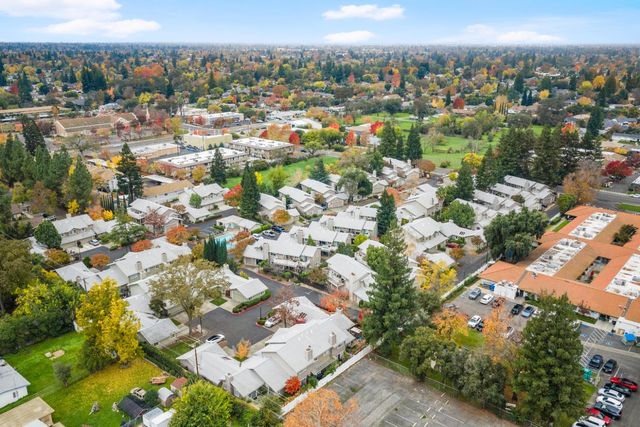 4773 Courtland Ln, Carmichael, CA 95608