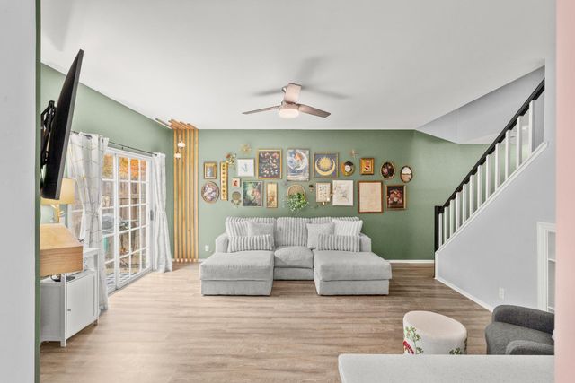 4773 Courtland Ln, Carmichael, CA 95608