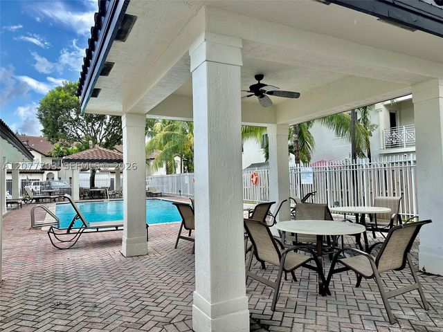 10901 NW 88th Ter 804, Doral, FL 33178