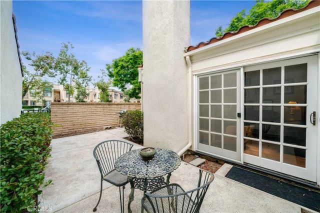 2 Morena 4, Irvine, CA 92612