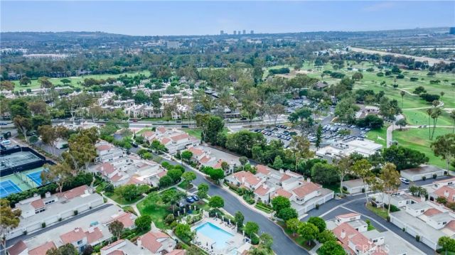 2 Morena 4, Irvine, CA 92612