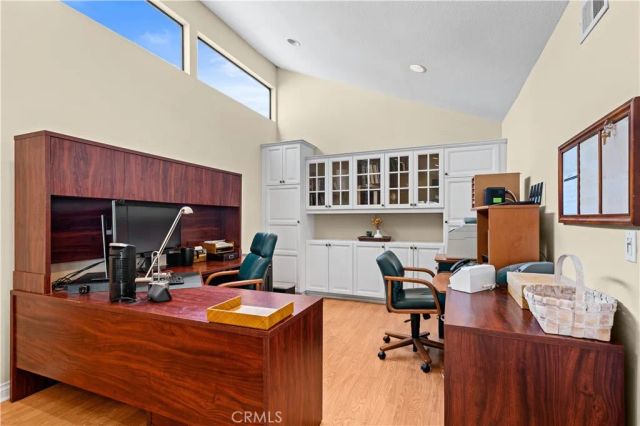 2 Morena 4, Irvine, CA 92612