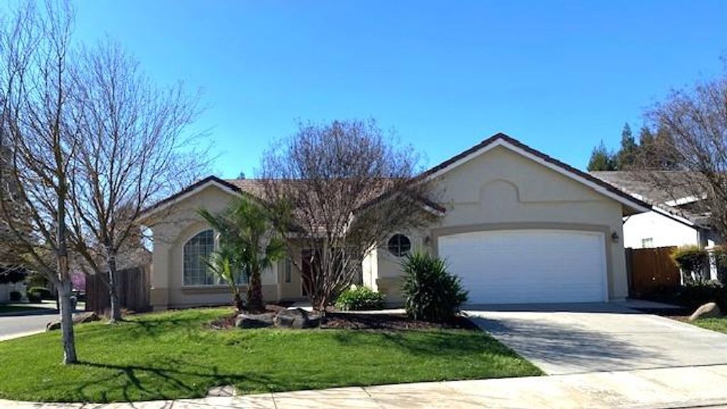 3951 Black Hawk Ct, Merced, CA 95340